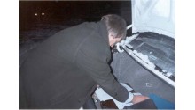 1995 Pierwszy Rektorat, który mieścił się w bagażniku samochodu prof. J. Posłusznego.